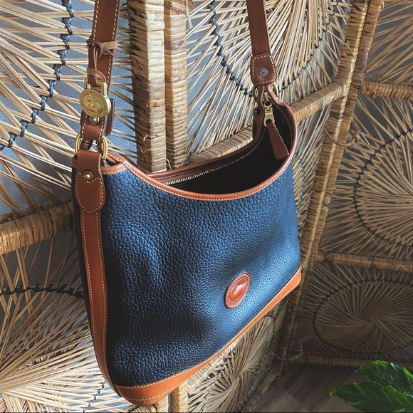 Vintage Dooney & Bourke Purse - Picture 7 of 9